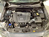 SKYACTIV-G搭載!爽快なパワーフィールと低中速の豊かなトルクによる実用域での扱い易さを是非体感して下さい!エンジンルーム内の清掃も行き届いております♪
