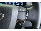 【レーダークルーズコントロール】アクセルペダルを踏まなくても、車間制御モードでは、先行車の車速変化に合わせた追従走行を行い、自動的に加速・減速・停止をします。