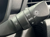 AUTOの位置にセットしておくと、暗くなったら自動でライトの点灯をサポートしてくれます!高速道路でのトンネル通過時など便利です!