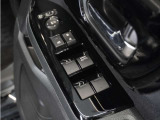 ◆パワーウィンドウスイッチ◆運転席から全席の窓の開閉操作を行うことが出来いつでも換気ができます!