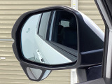 車が大好きなスタッフが心をこめて接客いたします。お客様一人一人のお車に対する思いや気持ちをうかがい、充実した時間が過ごせるよう努めます。
