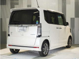 今までの走行距離や使用状況をもとに、お客様に安心してお乗りいただけるよう点車検整備を実施。Hondaの保証基準に沿った整備します。整備費用は車輌本体価格に含まれます。