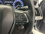 前方の車との車間を設定し、スピードを上げたり緩めたりを自動で行ってくれる追尾式の「レーダークルーズ」。上級装備の一つです!高級車にしかつかない嬉しい機能です。