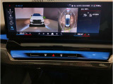 ドライバー中心に設計されたBMWのコクピットはナビゲーションシステムもドライバーーが見やすい角度に調整されております。