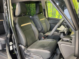 運転席シート廻りは使用感も少なく、良好な状態となっています。丁寧に使われていたことがよくわかりますね。
