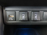 運転席は冬の寒い日に嬉しいシートヒーター装備。