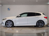 【BMWの伝統】時代を超える美しさ。磨き抜かれたエアロダイナミクスが瞳を奪う。一目で伝わるスポーティーなプロポーションは、BMWの走行性能を生み出すのに欠かせない要因の一つです。
