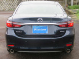 2024年までマツダのフラグシップセダンと販売されていたアテンザの後継車種のマツダ6です。大人な雰囲気を醸し出しているおしゃれなセダンとなっております。
