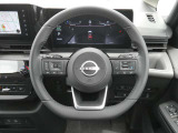 プロパイロット2.0(高速道路のナビ連動ルート走行と同一車線でのハンズオフ機能を同時採用しております。最先端の技術を乗りこなす新しいドライビングプレジャーです。
