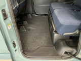 足元は広々♪しっかり内装ルームクリーニングを実施しています。車に自信があるからこそ、是非一度ご来店頂き見てもらえると幸いです。