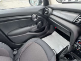 こちらのお車はMINI NEXT鶴ヶ島に展示中です。☆お問合せをお待ちしてます!