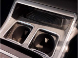 こちらのBMW認定中古車は整備・保証付きでございます。納車前整備費用はお見積書内に別途追加計上する事はございません。認定中古車整備・保証付きのお支払総額でお見積りご確認の上、他店とお比べください!!