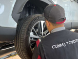 未然に故障を防ぐ為、ご納車前に点検整備を実施。国家資格を取得した整備士が、責任を持って整備させていただきます。