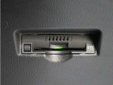 スマートインターチェンジを利用するに必須なETC車載器も付いています。あとはETCカードを差していただくだけで、煩わしい料金所でのお支払いも不要となります。