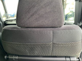 運転席背面に小物入れがあります!