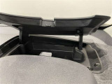 運転席アッパーボックス。