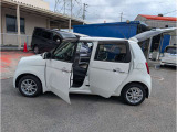 室内やハンドル周りは常に触る部分ですので、現車を見てしっかりとチェックしたいですね。