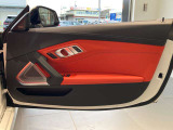 BMWの剛性感ならではの、重厚感あるドアの開閉音をぜひご体感ください。