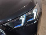 BMWでは古くから4つのリングが伝統のヘッドライトで御座います。