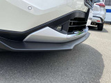 NISUMOフロントエアロパーツが装備されてい