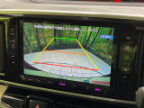 【バックカメラ】駐車時に後方がリアルタイム映像で確認できます。大型商業施設や立体駐車場での駐車時や、夜間のバック時に大活躍!運転スキルに関わらず、今や必須となった装備のひとつです!
