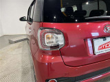 LEDテールライトです。省電力、高輝度のLEDは明るく照らすので夜間運転時の視認性を高めます。