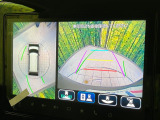 【全方位モニター用カメラ】専用のカメラにより、上から見下ろしたような視点で360度クルマの周囲を確認することができます☆死角部分も確認しやすく、狭い場所での切り返しや駐車もスムーズに行えます。