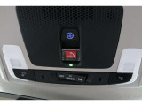 緊急通報ボタンが装備されています。ホンダコネクト対応。ご利用には、Honda Total Care プレミアムのご加入が必要です。