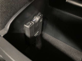 高速道路の料金支払いもスムーズに行えるETCを装備しています。快適なドライブをサポートします。