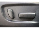 高級車の代名詞!電動シートが装備されています!