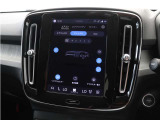 先進のエアピュリファイヤー(PM2.5センサー付)は、車内に侵入する有害なPM2.5微粒子を最大80%除去。よりクリーンで健康的な空気で満たされたキャビンであなたとあなたの大切なゲストをお迎えします。