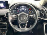 【ステアリングスイッチ】運転中、前方から目線をそらすことなく、オーディオ等の操作が可能な便利機能!安心&快適なドライブを演出してくれます♪