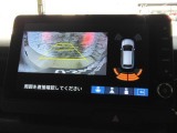 リアカメラがついているので、駐車や後進の際にとても便利です♪
