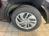 中古車となります。残り溝も確認くださいませ