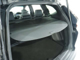 ◆トノカバー装備◆荷室を覆い保護してくれるカバーを装備!。プライバシー保護にも役立ちます。