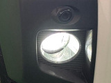 LEDフォグランプ LEDの明るい光が霧の発生や悪天候時に視界確保をサポートします!