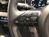 【ステアリングスイッチ】左です。ハンドルから手を離さず、運転に集中したまま手元でオーディオ操作等ができます。