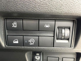 【パワースライドドア】スマートキーや運転席のスイッチでスライドドアの開閉が可能♪電動だから力を入れてドアを開ける必要が無く、小さいお子様でも、重い荷物を持っている時もラクに開け閉めできます♪