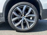 国道1号線に沿い横浜市営地下鉄「三ッ沢上町駅」から徒歩約10分。 BMW Premium Selection 横浜三ッ沢店 / 〒240-0062神奈川県横浜市保土ヶ谷区岡沢町322-3