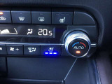 運転席ベンチレーション機能付きです。暑い夏の蒸れを解消してくれます。