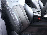 ●S-lineではお車のスポーティな個性をさらに際立てます。インテリアの上質なディティールが魅力をさらに演出します。