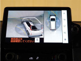 サイドビューで右左折時に運転席からは見えないところも映し出してくれるので安心♪※あくまでも補助的な装置なので目視確認もお忘れなく!