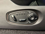 16 Way Electric Front Seats With Memory