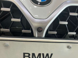 どっしりとしたバンパー下部のデザインはBMWの高級感を際立たせると共にスポーティーさを演出しております。