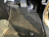 より多くの一般の方へ車を届けれればと思っておりますので同業者様への販売は極力控えさせて頂いております。ご了承下さい。