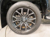 265/60 R18 タイヤ+18&times;7?J専用アルミホイール(ブラック塗装+切削光輝・センターキャップ付)