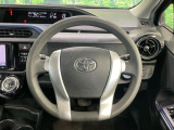 インテリアに合わせたデザインのステアリングは、運転される方のことも考え、運転しやすい形状、大きさです。是非一度、実際に触ってお確かめください。