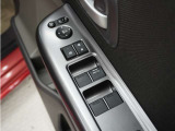 ◆パワーウィンドウスイッチ◆運転席から全席の窓の開閉操作を行うことが出来いつでも換気ができます!