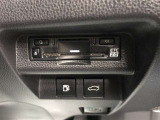 【ETC2.0ユニット(ビルトイン)】高速・有料道路の料金所をキャッシュレス、スムーズに通過可能です。高速道路上に設置されたITSスポットからの情報取得も可能です。