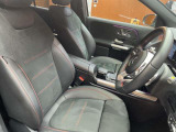 GLAクラス GLA200d 4マチック AMGライン 4WD 4WD サンルーフ